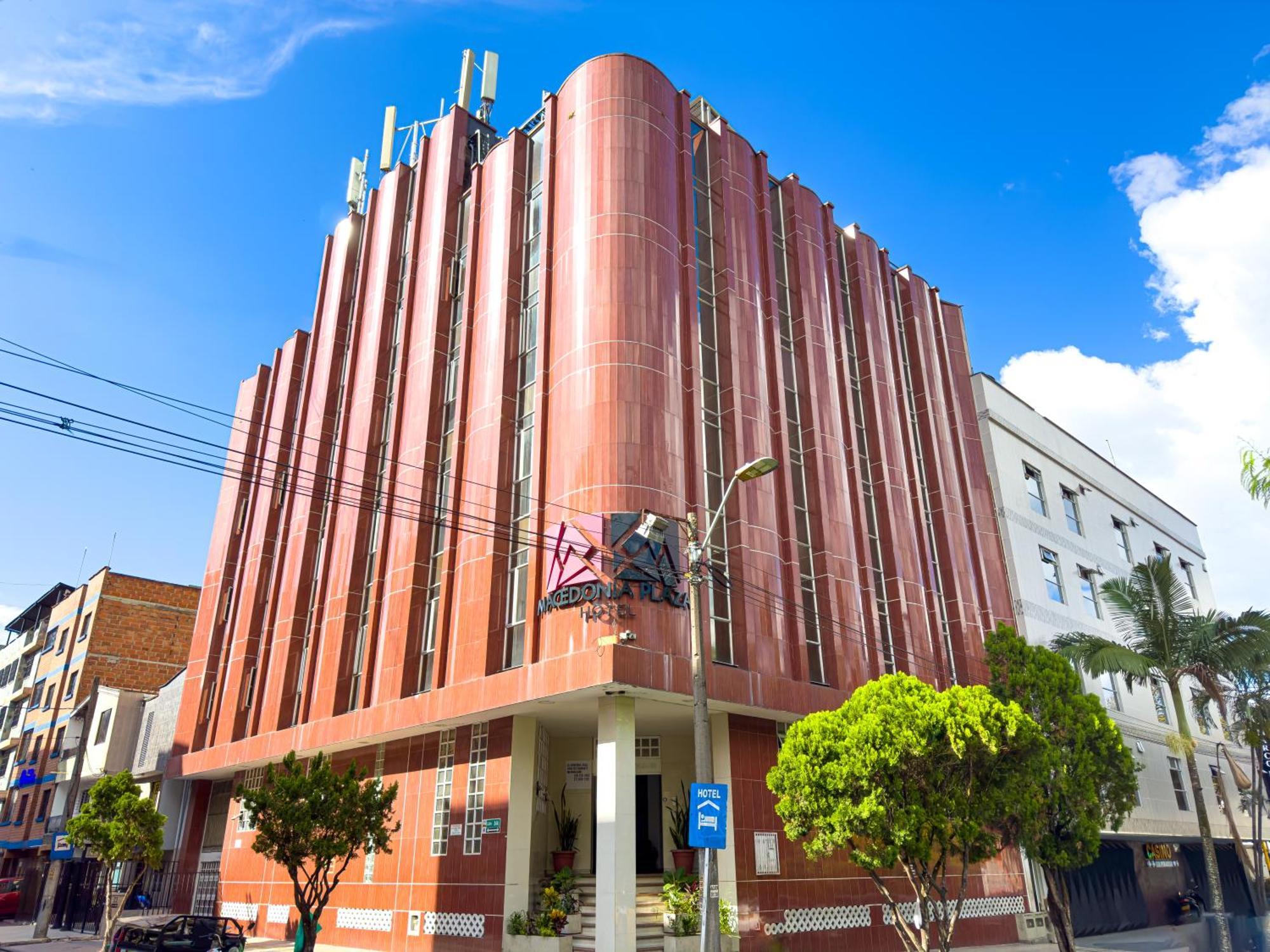 Macedonia Plaza Medellin 2*